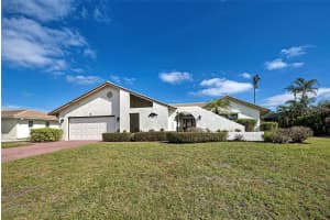 4 DOVER DRIVE, ENGLEWOOD, FL 34223 Sold 04/07/25