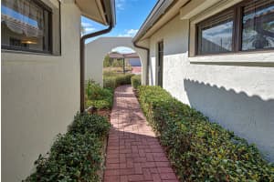 4 DOVER DRIVE, ENGLEWOOD, FL 34223 Sold 04/07/25
