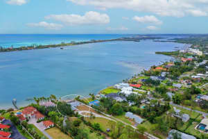 716 SARABAY ROAD, OSPREY, FL 34229 Sold 02/14/25