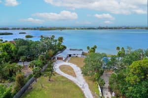716 SARABAY ROAD, OSPREY, FL 34229 Sold 02/14/25