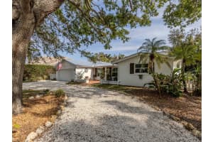 705 Armada Rd N, VENICE