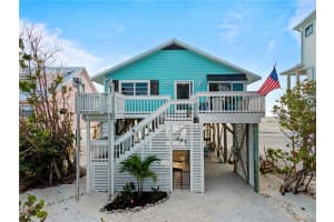 301 GULF BOULEVARD, PLACIDA, FL 33946 Sold 03/04/25