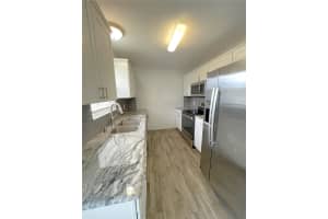 3110 SIESTA DRIVE, VENICE, FL 34293 Sold 05/29/25