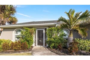 2714 LAKE VIEW BOULEVARD, PORT CHARLOTTE, FL 33948 Sold 02/28/25