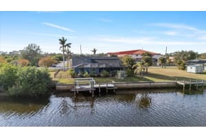 2714 LAKE VIEW BOULEVARD, PORT CHARLOTTE, FL 33948 Sold 02/28/25