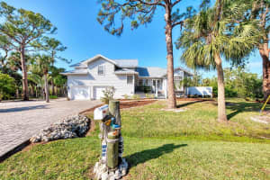 668 ALLIGATOR DRIVE, VENICE, FL 34293 Sold 02/21/25