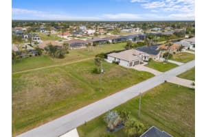 85 WHITE MARSH LANE, ROTONDA WEST, FL 33947 Sold 06/26/25
