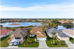 447 PINEWOOD LAKE DRIVE, VENICE, FL 34285 Sold 03/11/25