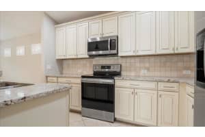 12460 SHIMMERING OAK CIRCLE, VENICE, FL 34293 Sold 05/23/25
