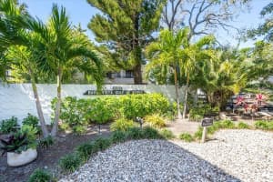 1555 TARPON CENTER DRIVE, VENICE, FL 34285 Sold 05/22/25
