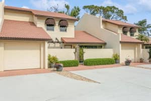 440 PALMETTO COURT, VENICE, FL 34285 Sold 05/19/25