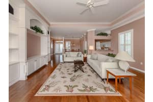 651 LAKESCENE DRIVE, VENICE, FL 34293 Sold 09/18/25