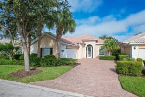 13240 Guyana St, VENICE