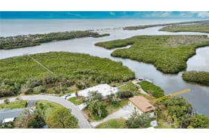 1690 LEMON BAY DRIVE, VENICE, FL 34293 Sold 03/13/25