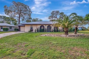 519 Rubens Dr #519, NOKOMIS