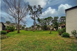 647 WHITE PINE TREE ROAD, VENICE, FL 34285 Sold 05/15/25