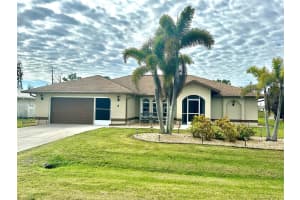 6 PINEHURST ROAD, ROTONDA WEST, FL 33947 Sold 05/07/25