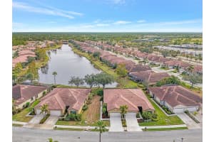 1375 MASENO DRIVE, VENICE, FL 34292 - MLS#MFRN6136976