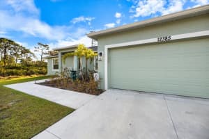 12385 PRUDENTIAL AVENUE, PORT CHARLOTTE, FL 33981 Sold 04/15/25