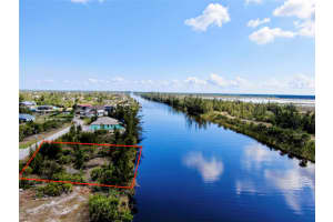 10628 POUGHKEEPSIE, PORT CHARLOTTE, FL 33981 - MLS#MFRN6137051