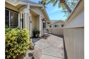 3020 SAIL POINTE CIRCLE, VENICE, FL 34293 Sold 04/22/25