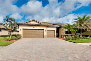 13238 FAMIGLIA DRIVE, VENICE, FL 34293 - MLS#MFRN6137143