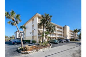 995 LAGUNA DRIVE #303, VENICE, FL 34285 Sold 07/22/25