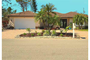 612 POINSETTIA DRIVE, VENICE, FL 34285 Sold 05/16/25