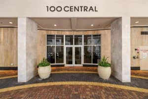 100 CENTRAL AVENUE, SARASOTA, FL 34236 Sold 04/02/25