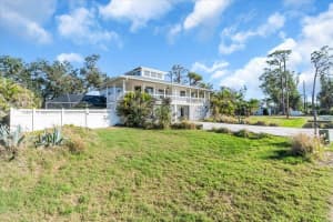 2371 SCENIC DRIVE, VENICE, FL 34293 Sold 08/15/25