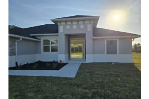 65 Fairway Rd, ROTONDA WEST