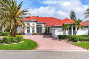 945 CHICKADEE DRIVE, VENICE, FL 34285 Sold 08/28/25