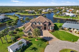 19227 PALMDALE COURT, PORT CHARLOTTE, FL 33948 Sold 03/31/25
