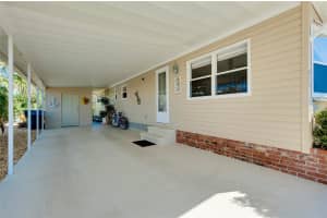 215 ROMA ROAD, VENICE, FL 34285 Sold 04/29/25