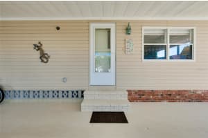 215 ROMA ROAD, VENICE, FL 34285 Sold 04/29/25