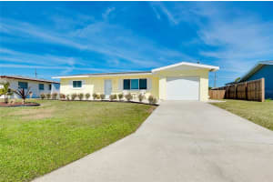551 SHERIDAN DRIVE, VENICE, FL 34293 Sold 05/02/25