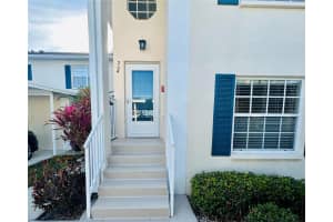 819 MONTROSE DRIVE, VENICE, FL 34293 Sold 04/10/25