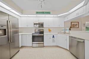 819 MONTROSE DRIVE, VENICE, FL 34293 Sold 04/10/25