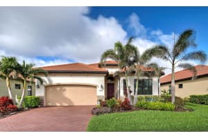 23415 Waverly Cir, VENICE