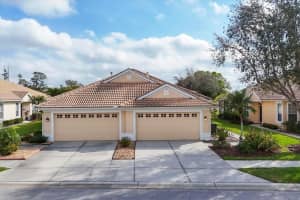 4301 Whispering Oaks Dr, NORTH PORT