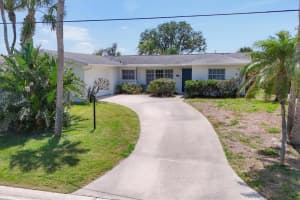 1220 Lakeside Dr, VENICE
