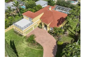 302 BAYVIEW PARKWAY, NOKOMIS, FL 34275 Sold 04/24/25