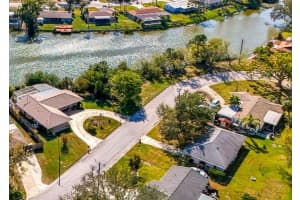 6146 ROCKEFELLER AVENUE, SARASOTA, FL 34231 - MLS#MFRN6137520