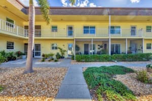 409 MANATEE COURT, VENICE, FL 34285 Sold 04/11/25