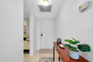 104 CAPRI ISLES BOULEVARD, VENICE, FL 34292 Sold 04/07/25