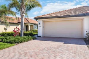 24044 CANTERWOOD WAY, VENICE, FL 34293 Sold 05/01/25