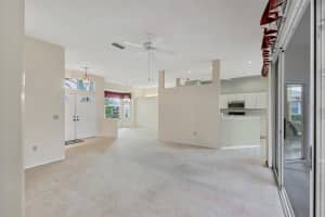 571 CATALINA ISLES CIRCLE, VENICE, FL 34292 Sold 04/25/25