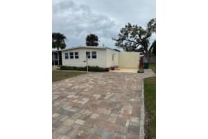 2465 HERON DRIVE, ENGLEWOOD, FL 34224 - MLS#MFRN6137606
