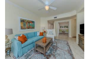 632 GOLF DRIVE, VENICE, FL 34285 Sold 07/17/25