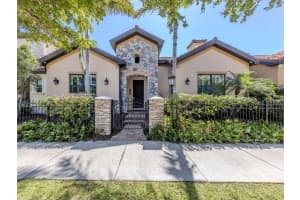 154 TAMPA AVENUE, VENICE, FL 34285 Sold 04/30/25